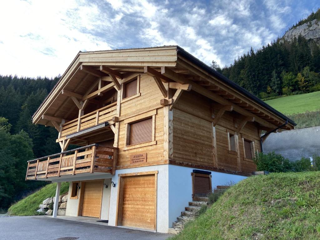 Chalet en bois 5 chambres 150 m²